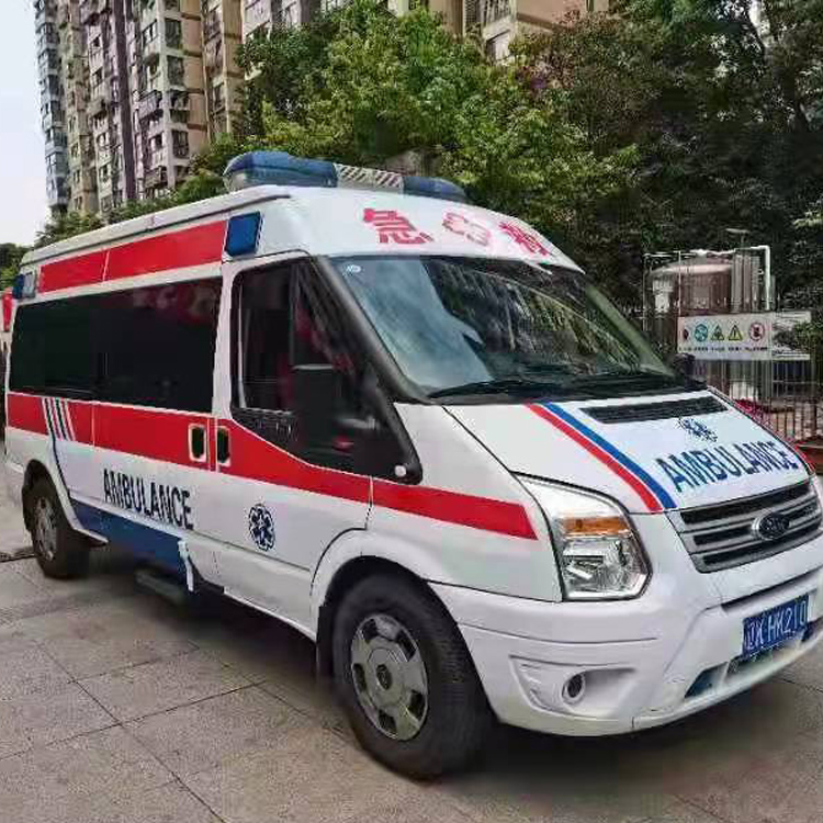 东城街道长途救护车护送病人返乡